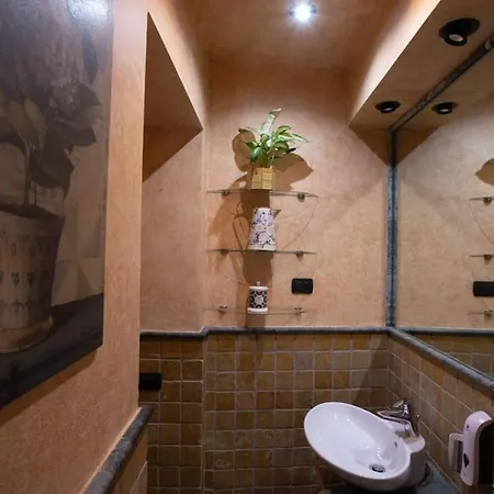 Carlo & Dany Piano Terra In Centro Con Giardino Апартаменты