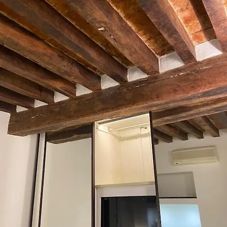 Carlo & Dany Piano Terra In Centro Con Giardino *