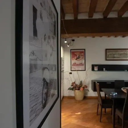 Carlo & Dany Piano Terra In Centro Con Giardino Апартаменты *