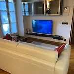 Διαμέρισμα Carlo & Dany Piano Terra In Centro Con Giardino Πάρμα