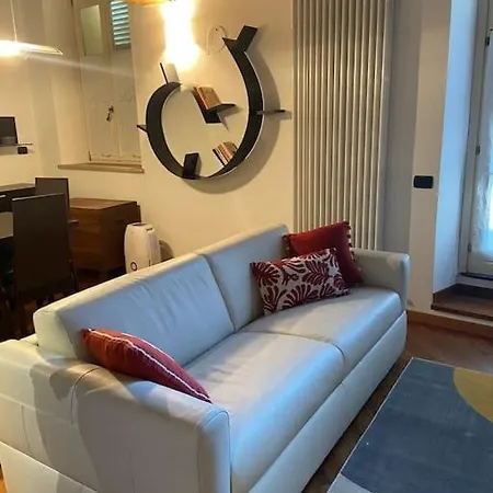 Apartamento Carlo & Dany Piano Terra In Centro Con Giardino Parma