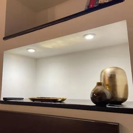 Carlo & Dany Piano Terra In Centro Con Giardino Apartamento