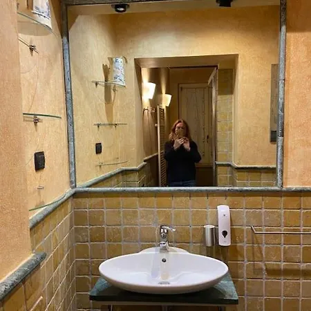 Διαμέρισμα Carlo & Dany Piano Terra In Centro Con Giardino