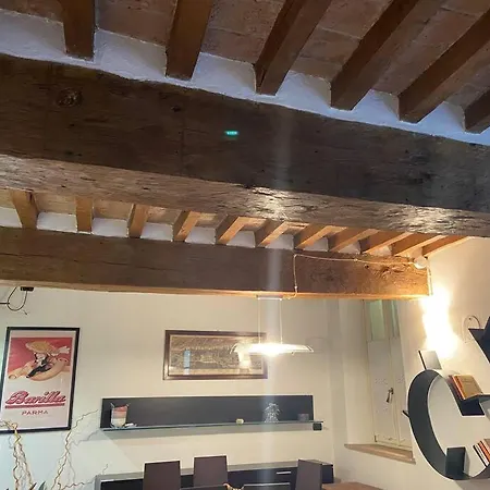 Carlo & Dany Piano Terra In Centro Con Giardino * Πάρμα