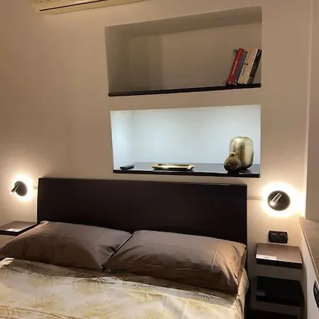 Apartamento Carlo & Dany Piano Terra In Centro Con Giardino