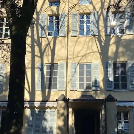 Carlo & Dany Piano Terra In Centro Con Giardino *