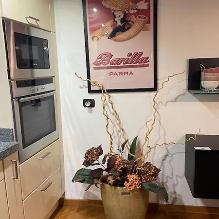 Carlo & Dany Piano Terra In Centro Con Giardino Διαμέρισμα Πάρμα