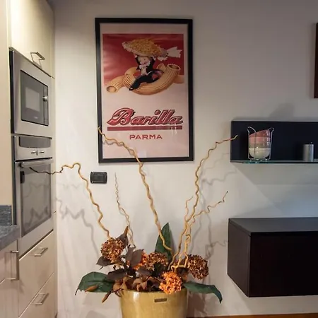 Carlo & Dany Piano Terra In Centro Con Giardino Διαμέρισμα Πάρμα