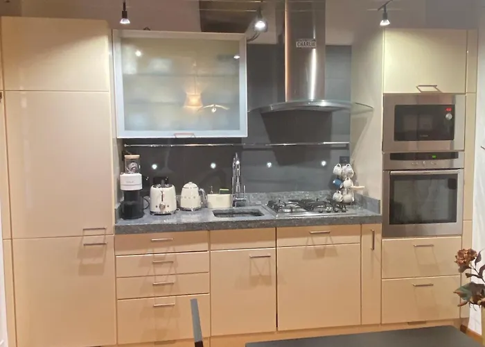 Lejlighed Carlo & Dany Piano Terra In Centro Con Giardino