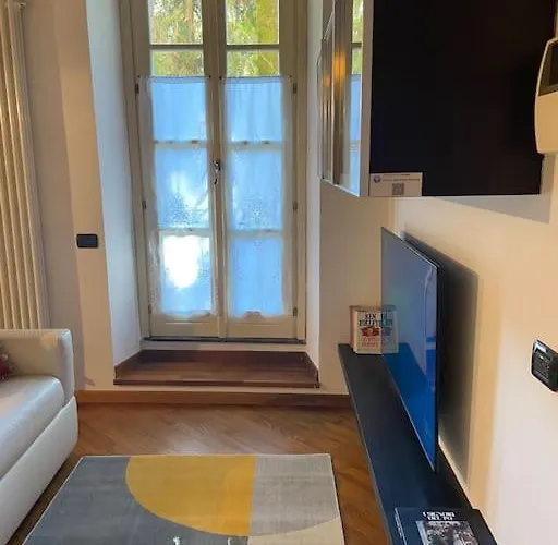 Daire Carlo & Dany Piano Terra In Centro Con Giardino *