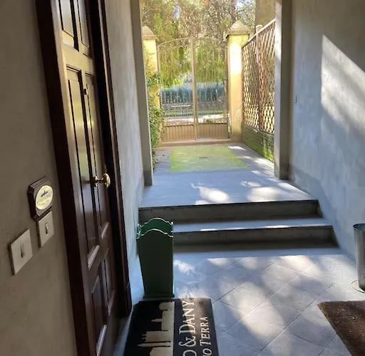 Daire Carlo & Dany Piano Terra In Centro Con Giardino *