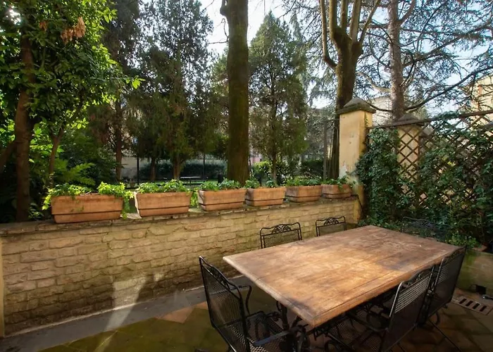 Daire Carlo & Dany Piano Terra In Centro Con Giardino Parma